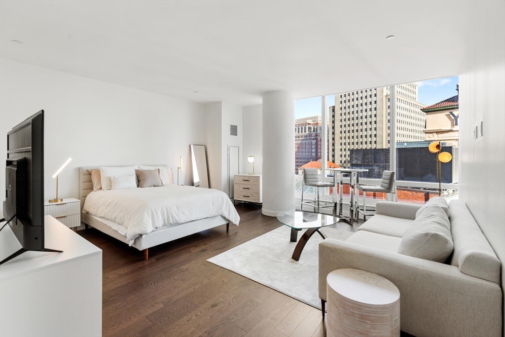 40 Trinity Place, Unit 1518 Boston, MA 02116 - Photo 1 of 28