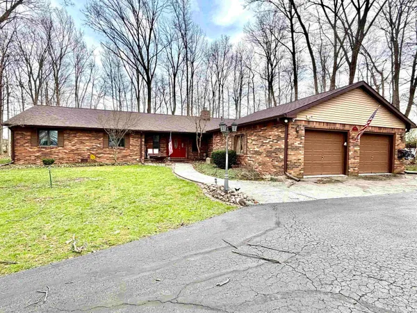 $374,900 | 2497 West Lynn Lane, Peru, IN 46970