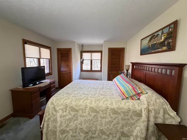 $374,900 | 2497 West Lynn Lane, Peru, IN 46970