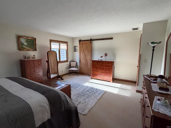 $374,900 | 2497 West Lynn Lane, Peru, IN 46970