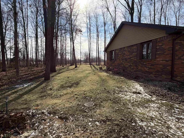 $374,900 | 2497 West Lynn Lane, Peru, IN 46970