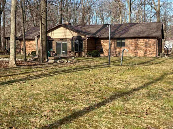 $374,900 | 2497 West Lynn Lane, Peru, IN 46970