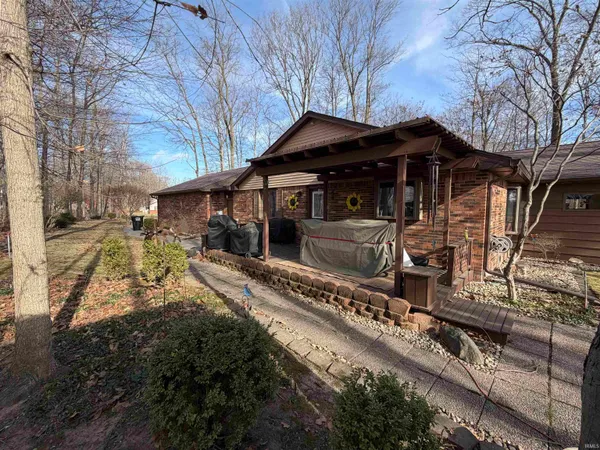$374,900 | 2497 West Lynn Lane, Peru, IN 46970