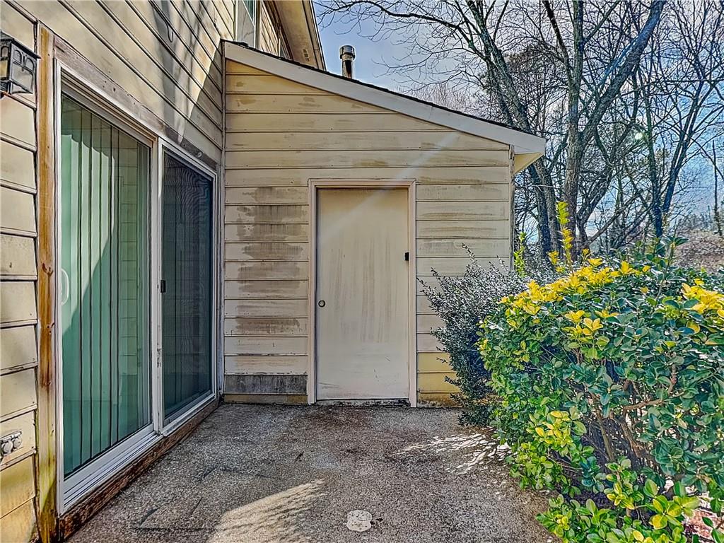 5280 Ridge Forest Drive Stone Mountain, GA 30083 - Photo 18 of 20