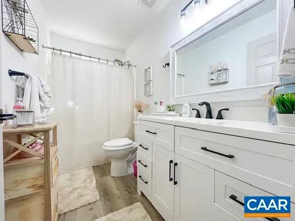 $499,900 | 31 Laguna Road, Palmyra, VA 22963