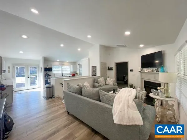 $499,900 | 31 Laguna Road, Palmyra, VA 22963