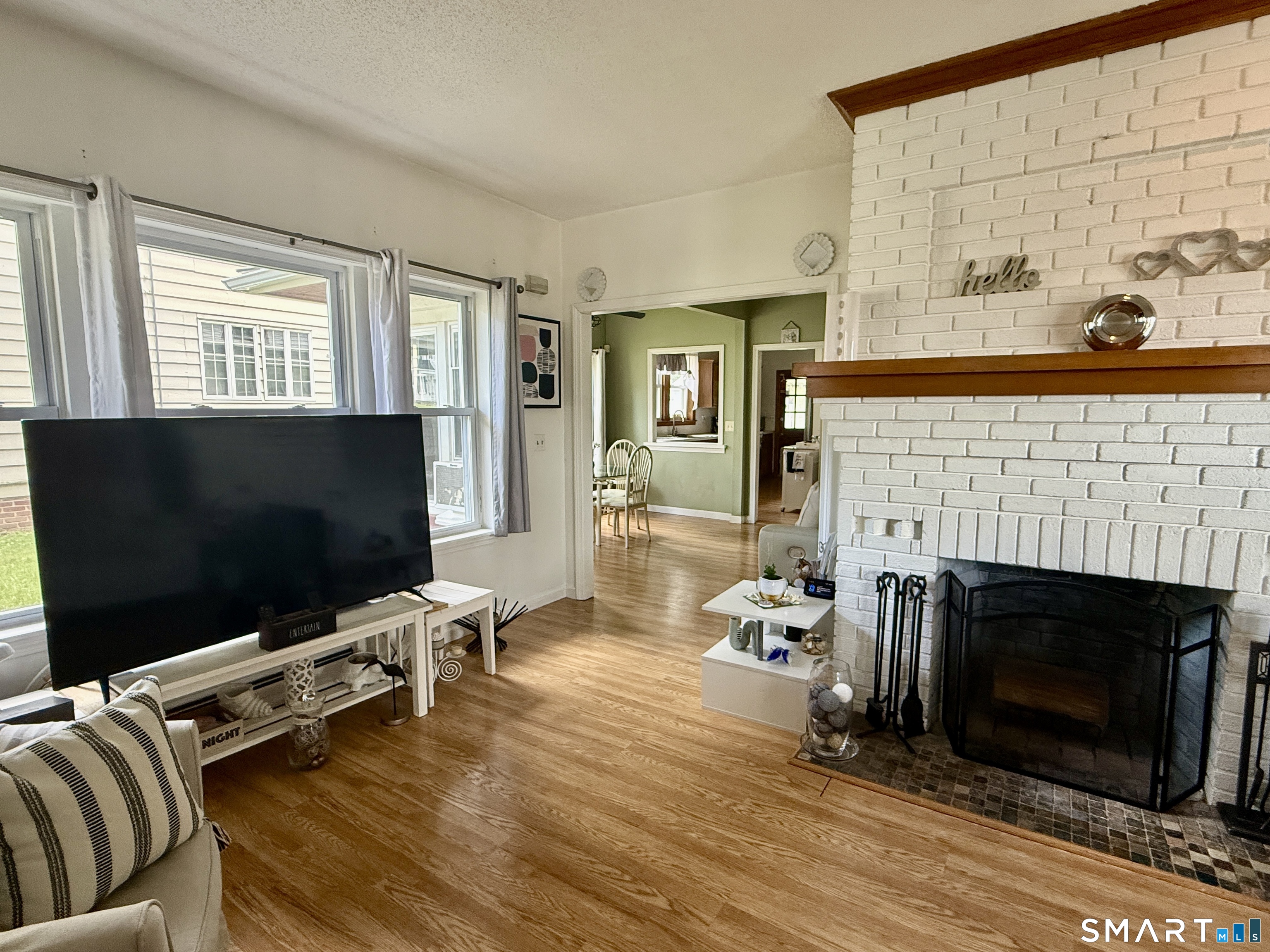 46 Windsor Street Waterbury, CT 06708 - Photo 6 of 30