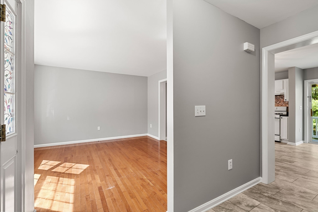 111 Beach Road, Unit 9 Salisbury, MA 01952 - Photo 6 of 42
