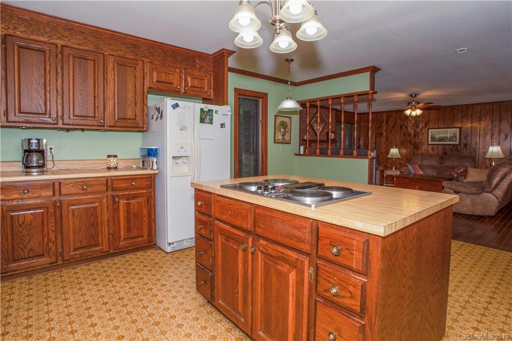 1829 Lake Lynn Road Concord, NC 28025 - Photo 12 of 35 Gallery Image 12