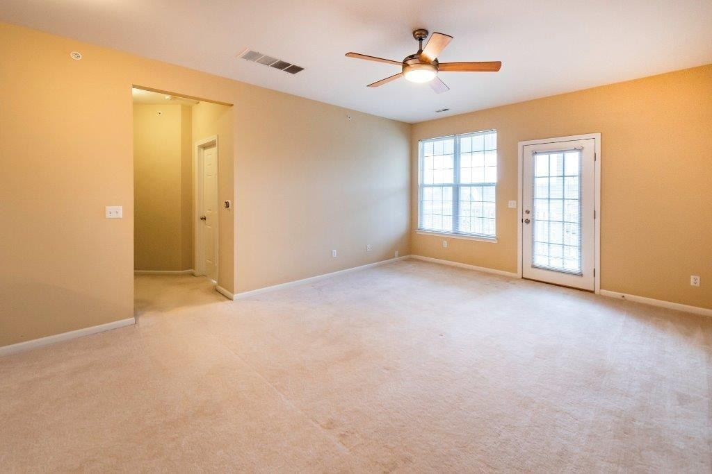 854 West Summerfield Gln Circle, Unit 116 Ann Arbor, MI 48103 - Photo 12 of 31 Photo 12