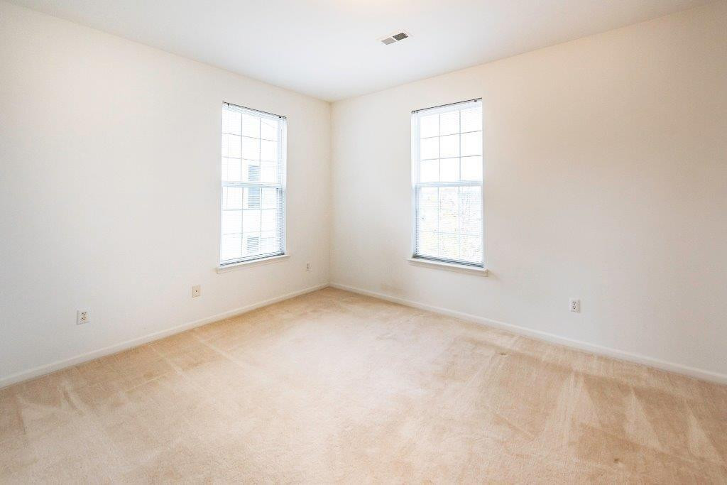 854 West Summerfield Gln Circle, Unit 116 Ann Arbor, MI 48103 - Photo 13 of 31 Photo 13