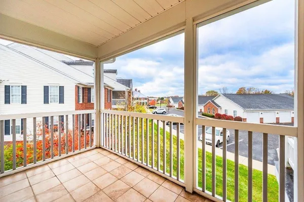 $2,000 | 854 West Summerfield Gln Circle, Unit 116, Ann Arbor, MI 48103