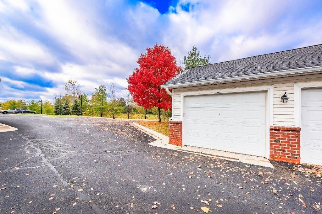 854 West Summerfield Gln Circle, Unit 116 Ann Arbor, MI 48103 - Photo 26 of 31 Photo 26
