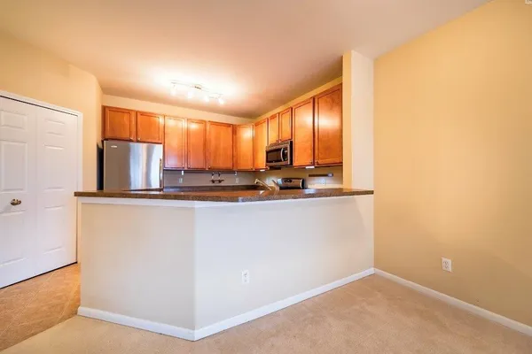 $2,000 | 854 West Summerfield Gln Circle, Unit 116, Ann Arbor, MI 48103