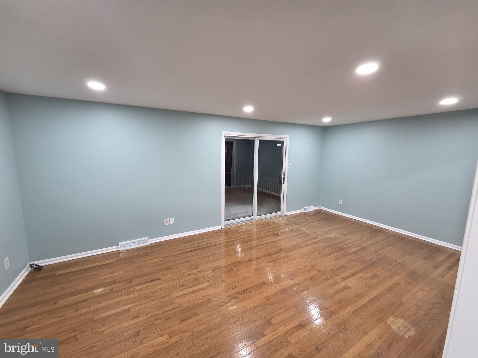 1486 Needham Circle Hatfield, PA 19440 - Photo 3 of 12 Family Room