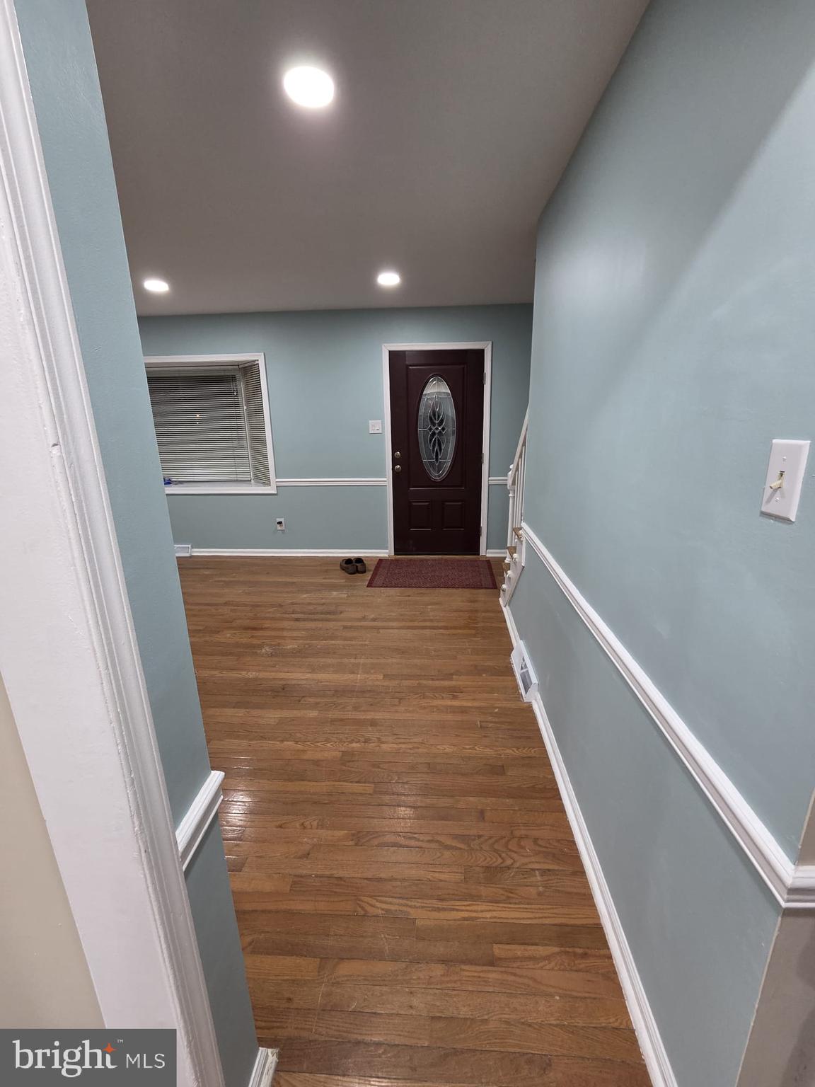 1486 Needham Circle Hatfield, PA 19440 - Photo 5 of 12 Living Room