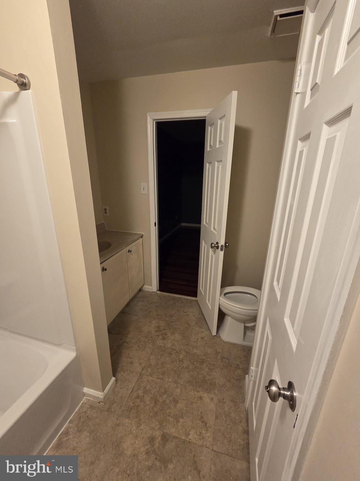 1486 Needham Circle Hatfield, PA 19440 - Photo 10 of 12 Bathroom