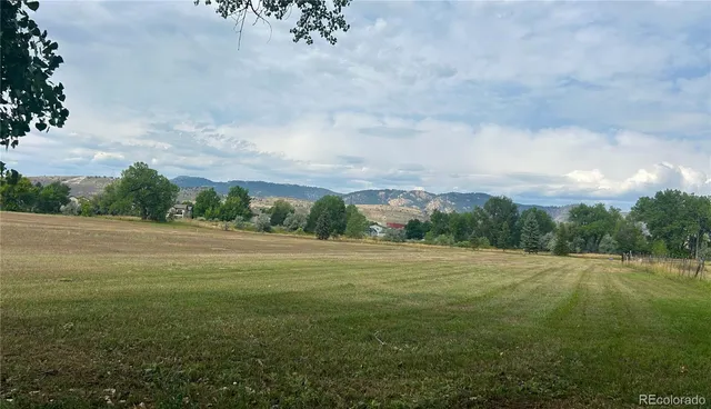 a view of an outdoor space with a lake view