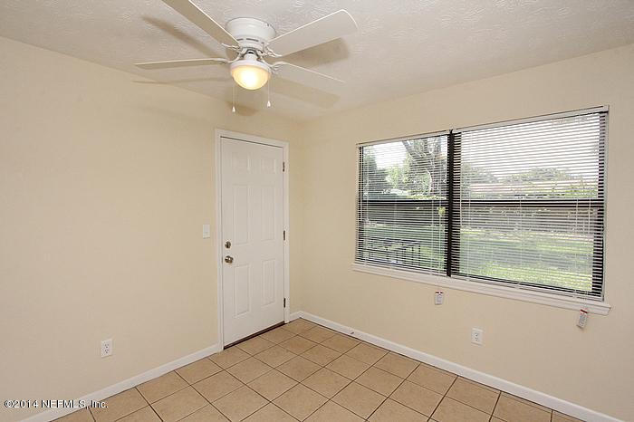 5004 Foxboro Road Jacksonville, FL 32208 - Photo 4 of 10 diningroom_700
