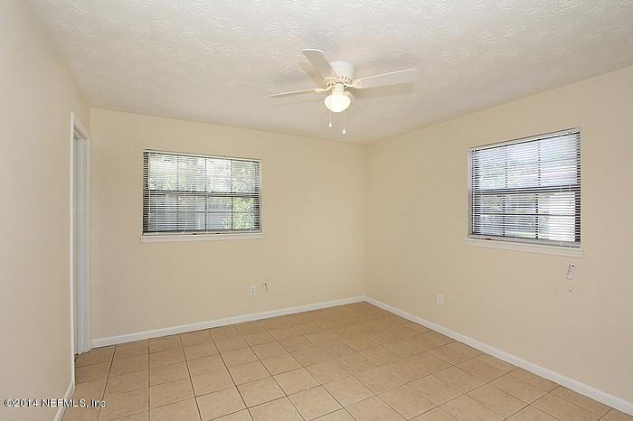 5004 Foxboro Road Jacksonville, FL 32208 - Photo 6 of 10 masterbedroom_700