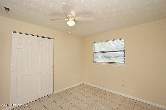 5004 Foxboro Road Jacksonville, FL 32208 - Photo 8 of 10 bedroom_700