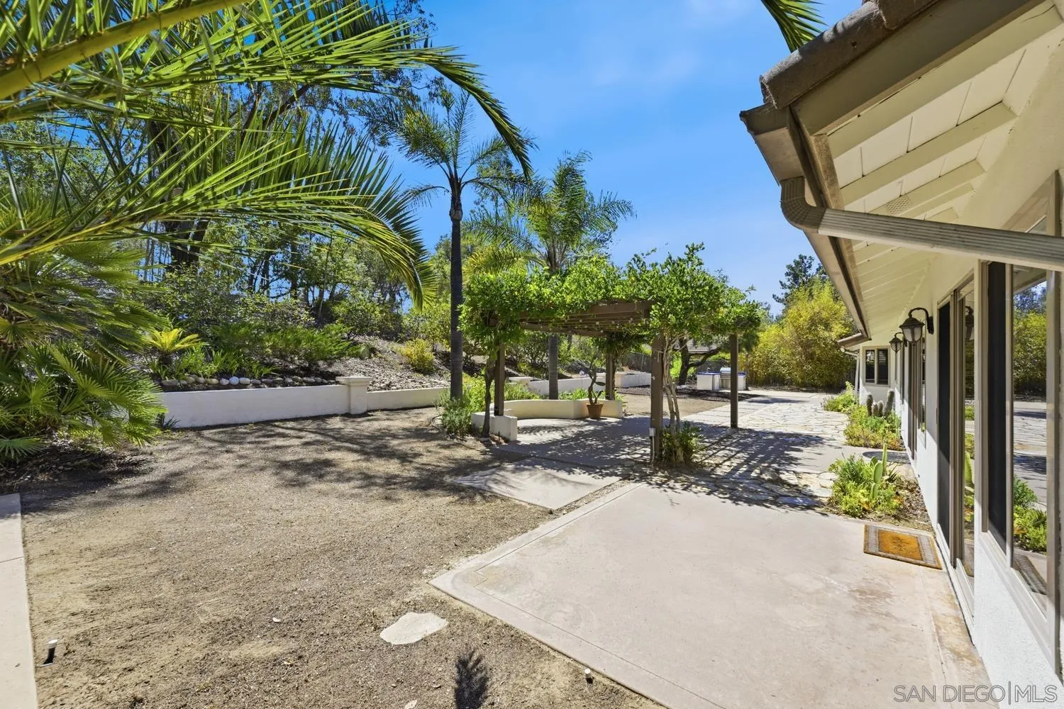 16490 Bridlewood Road Poway, CA 92064 - Photo 25 of 37