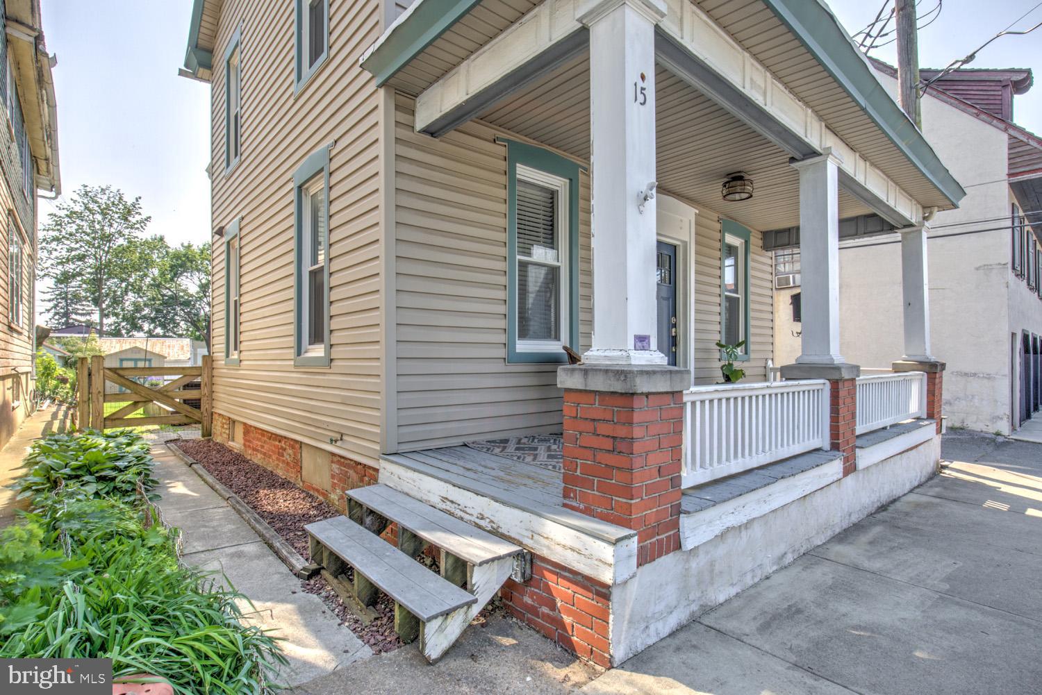 15 East Walnut Street Ephrata, PA 17522 - Photo 3 of 38 Gallery Image 3