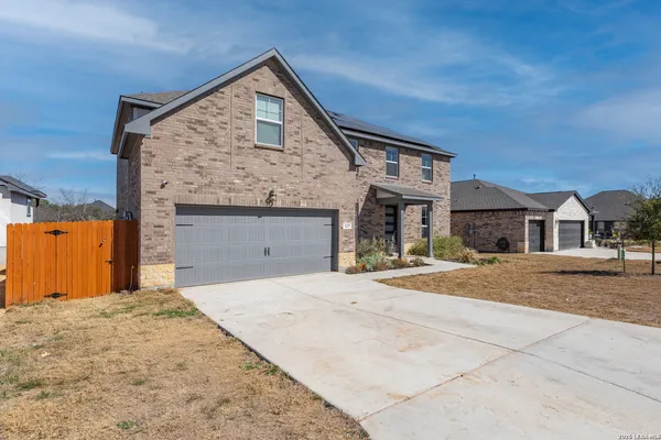$514,000 | 229 Jereth Crossing, Castroville, TX 78009