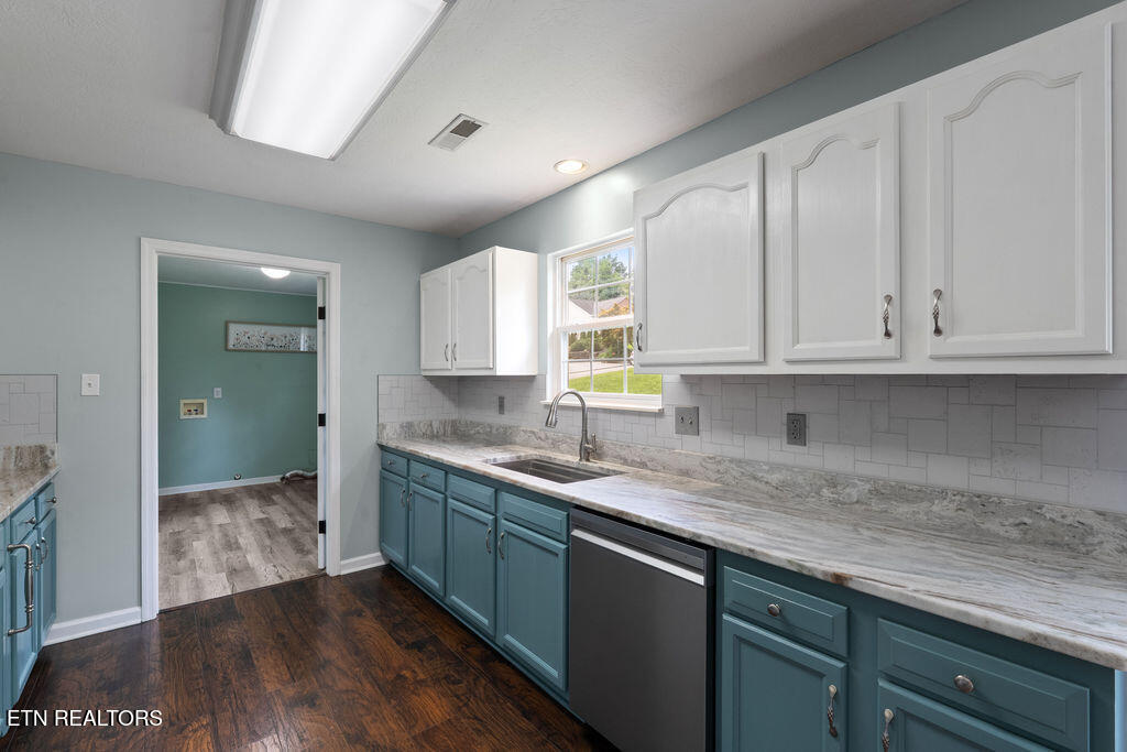 8301 Encounter Trail Powell, TN 37849 - Photo 16 of 40 Kitchen 2