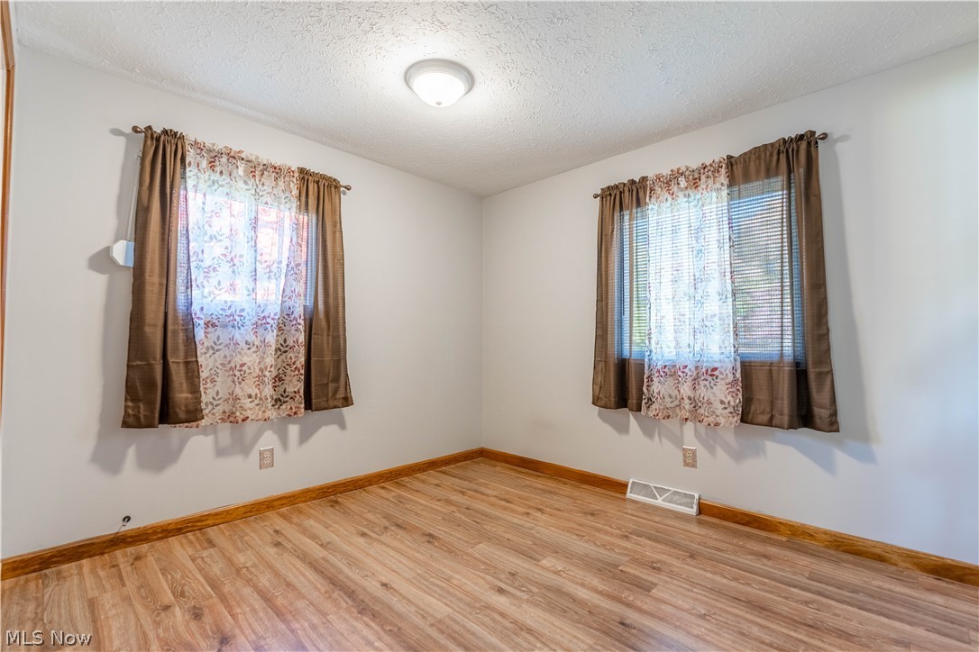 700 Pearlman Road Akron, OH 44319 - Photo 14 of 34 Gallery Image 14