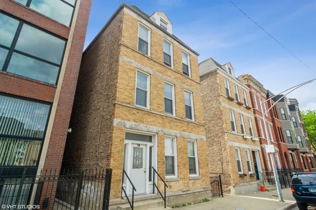 $2,250 | 720 North Throop Street, Unit 2R, Chicago, IL 60642