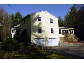 243 Walnut Street Rochester, NH 03867 - Photo 2 of 5