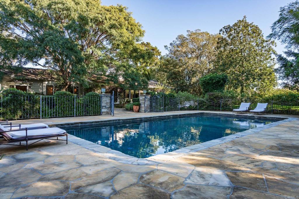 16041 Via Del Alba Rancho Santa Fe, CA 92067 - Photo 23 of 39