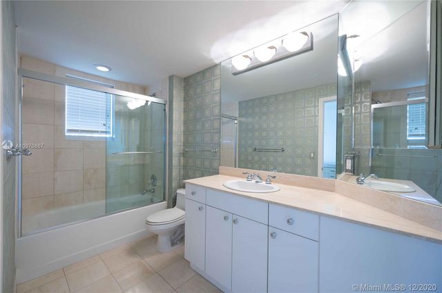$650,000 | 21050 Northeast 38th Avenue, Unit 1606, Aventura, FL 33180