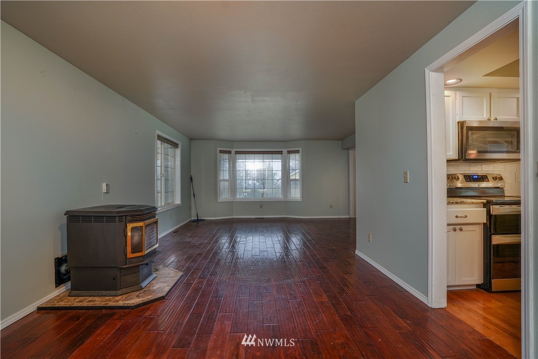 5716 Churchill Road Southeast Tenino, WA 98589 - Photo 12 of 39 Gallery Image 12