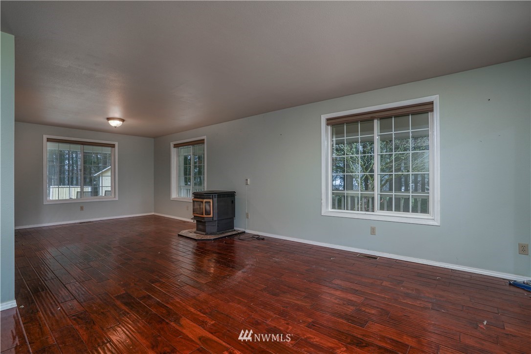 5716 Churchill Road Southeast Tenino, WA 98589 - Photo 13 of 39 Gallery Image 13