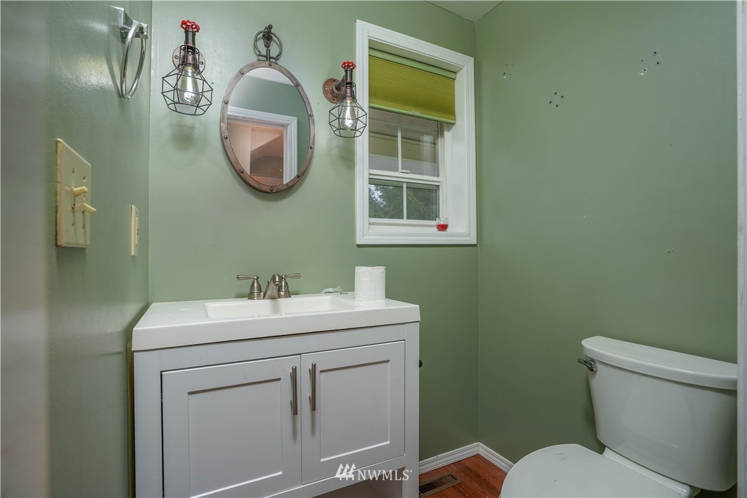 5716 Churchill Road Southeast Tenino, WA 98589 - Photo 14 of 39 Gallery Image 14