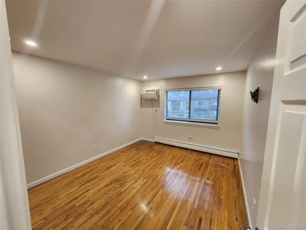 $2,850 | 4 Charles Lane, Unit 2D, Pomona, NY 10970