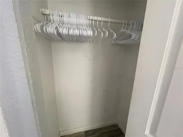 $1,350 | 5475 42nd Street North, Unit 5, St. Petersburg, FL 33714