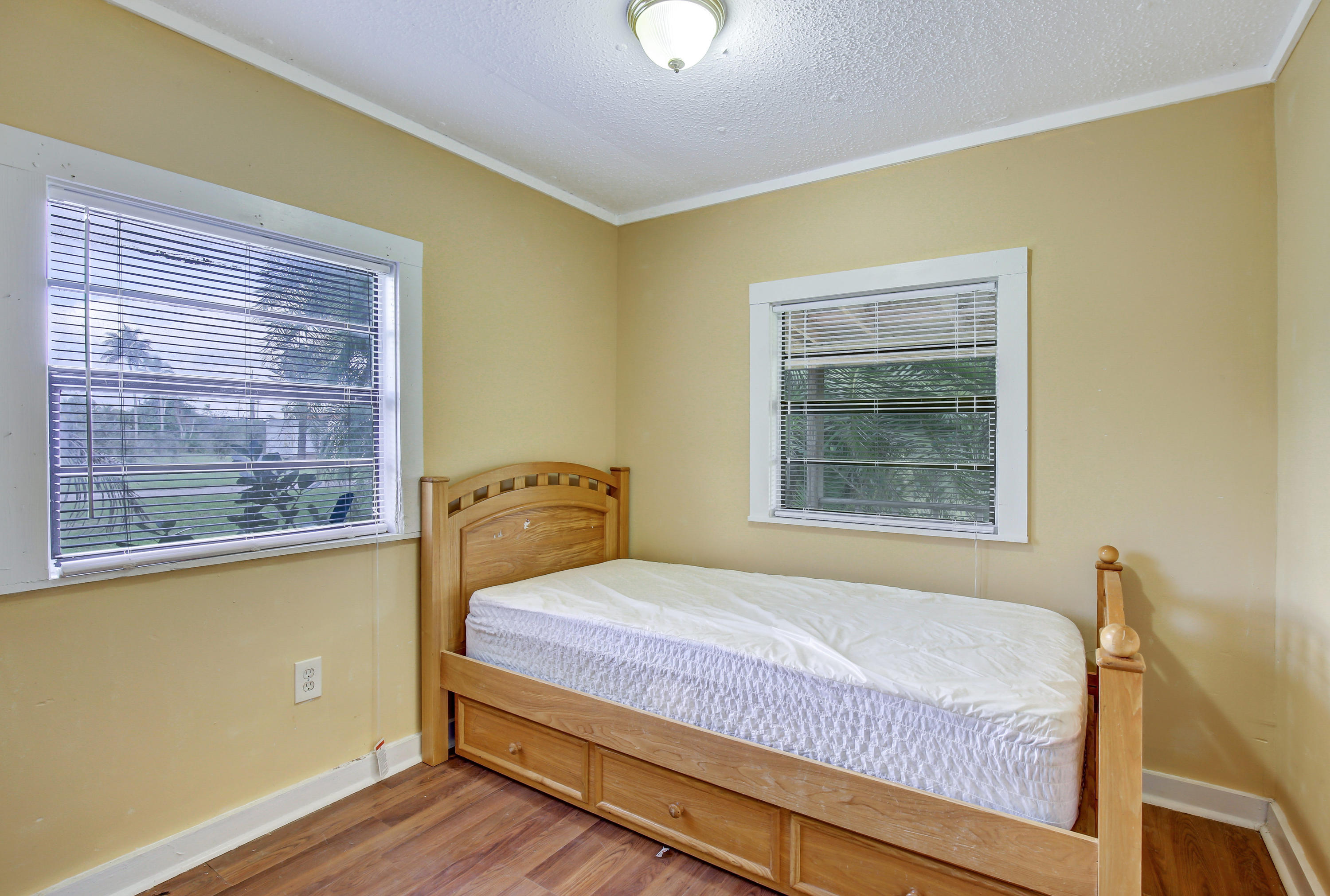 2285 D Road Loxahatchee Groves, FL 33470 - Photo 12 of 32 Bedroom