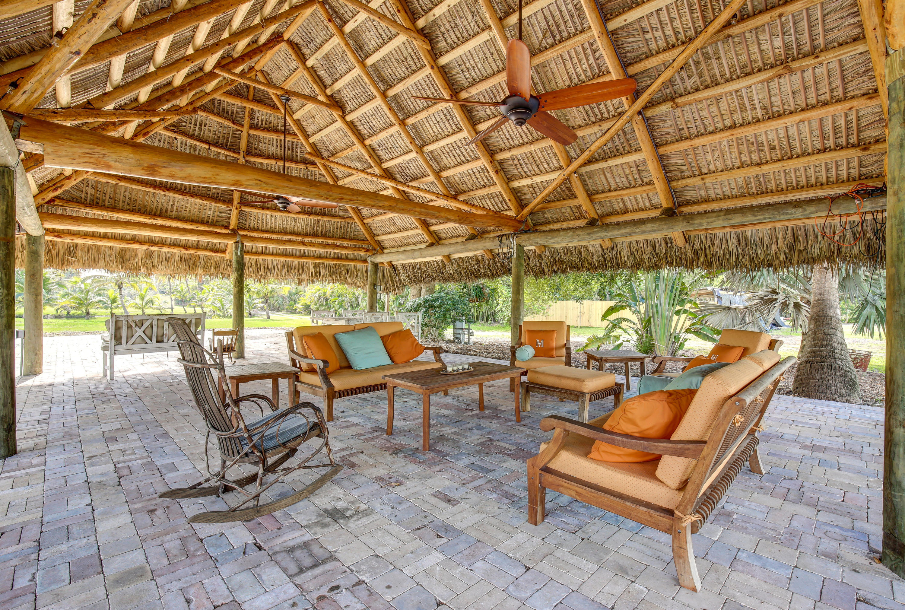 2285 D Road Loxahatchee Groves, FL 33470 - Photo 4 of 32 Chickee Hut Lounge