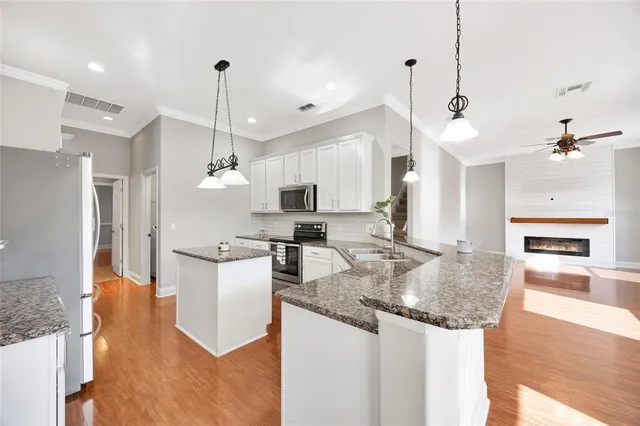 $684,999 | 382 Covered Bridge Drive, Ocoee, FL 34761