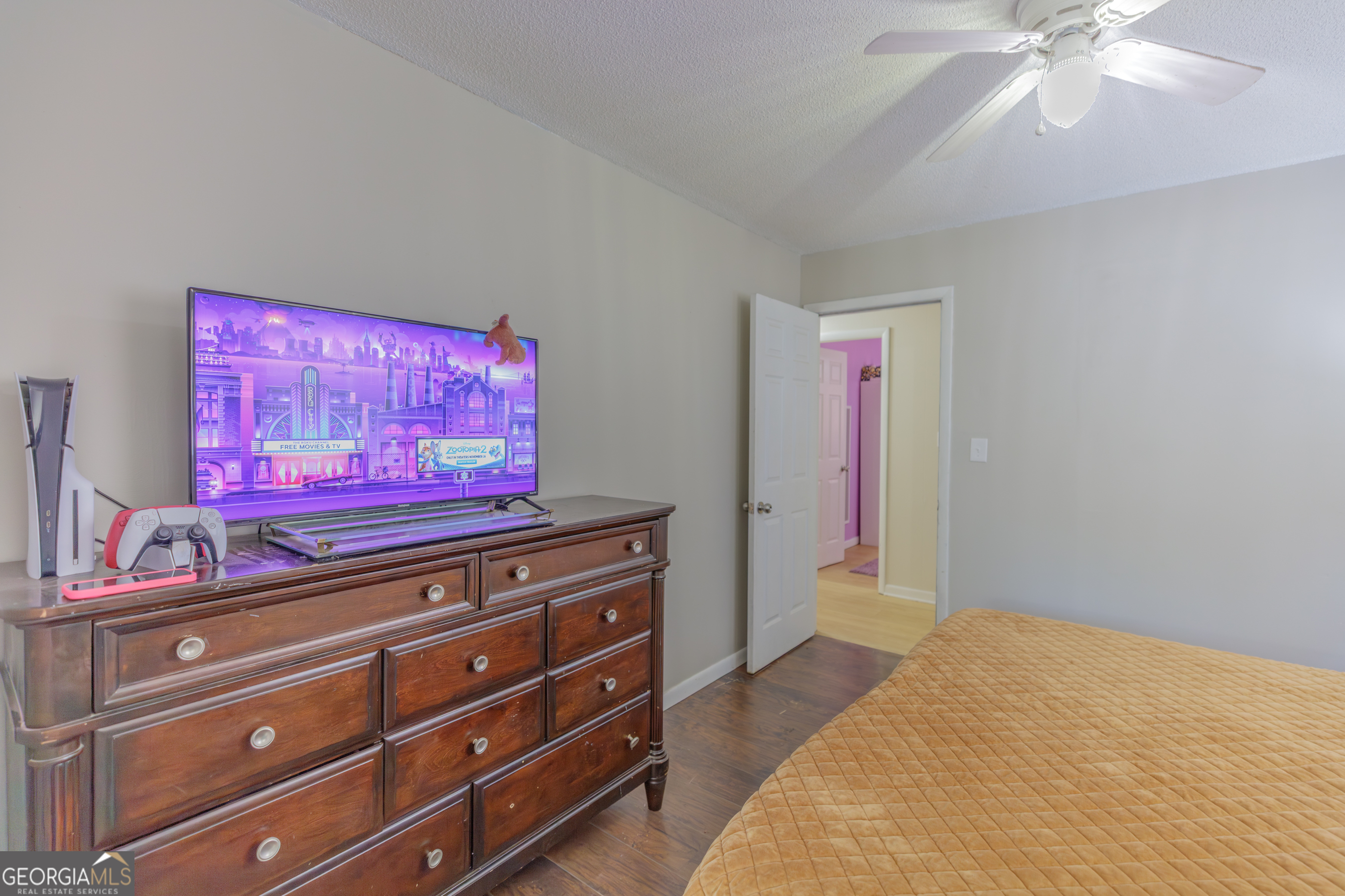 1144 Ridgeway Road LaFayette, GA 30728 - Photo 4 of 66 a bedroom with a bed and a mirror on dresser