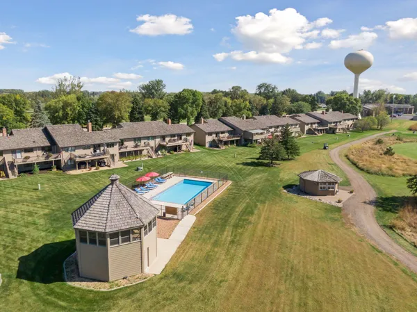 $495,000 | 972 Rolling Greens Lane, Hutchinson, MN 55350