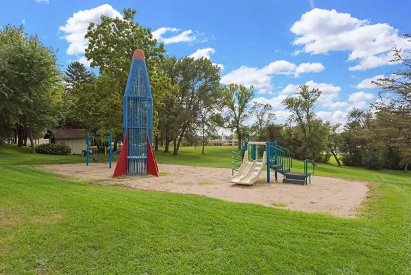 $495,000 | 972 Rolling Greens Lane, Hutchinson, MN 55350