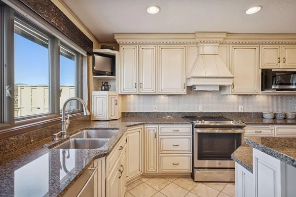 $495,000 | 972 Rolling Greens Lane, Hutchinson, MN 55350