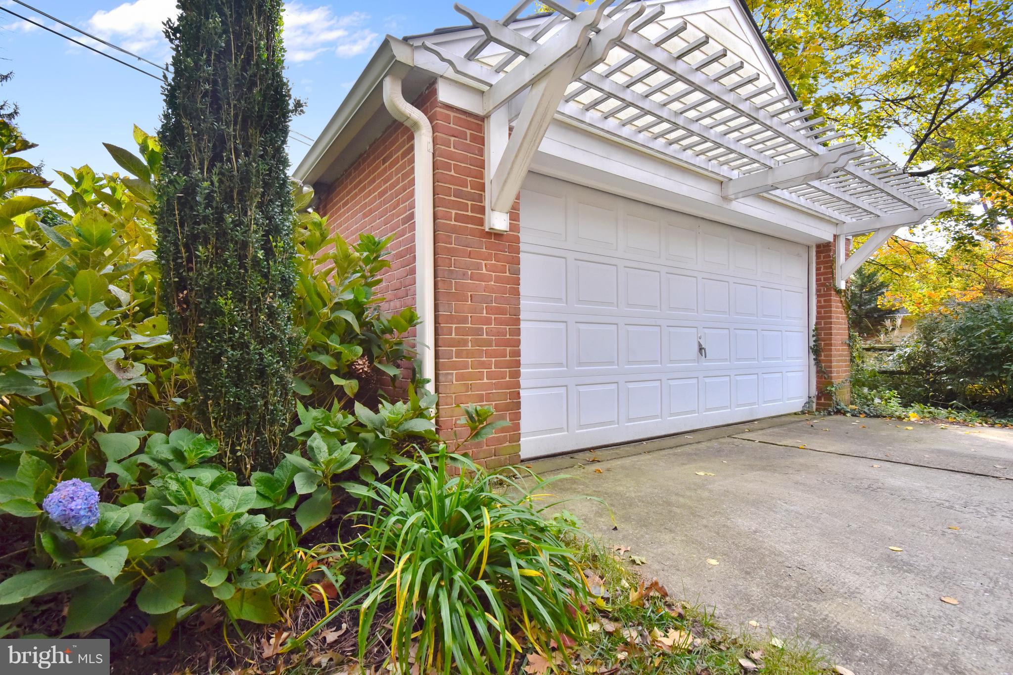 807 Chumleigh Road Baltimore, MD 21212 - Photo 26 of 33 2-Car Garage