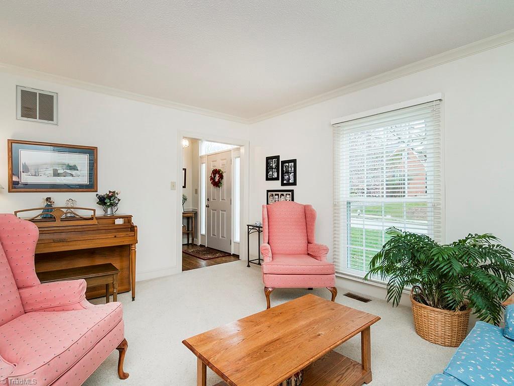 5305 Tower Road Greensboro, NC 27410 - Photo 4 of 28 Gallery Image 4