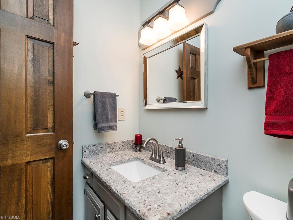 5305 Tower Road Greensboro, NC 27410 - Photo 10 of 28 Gallery Image 10