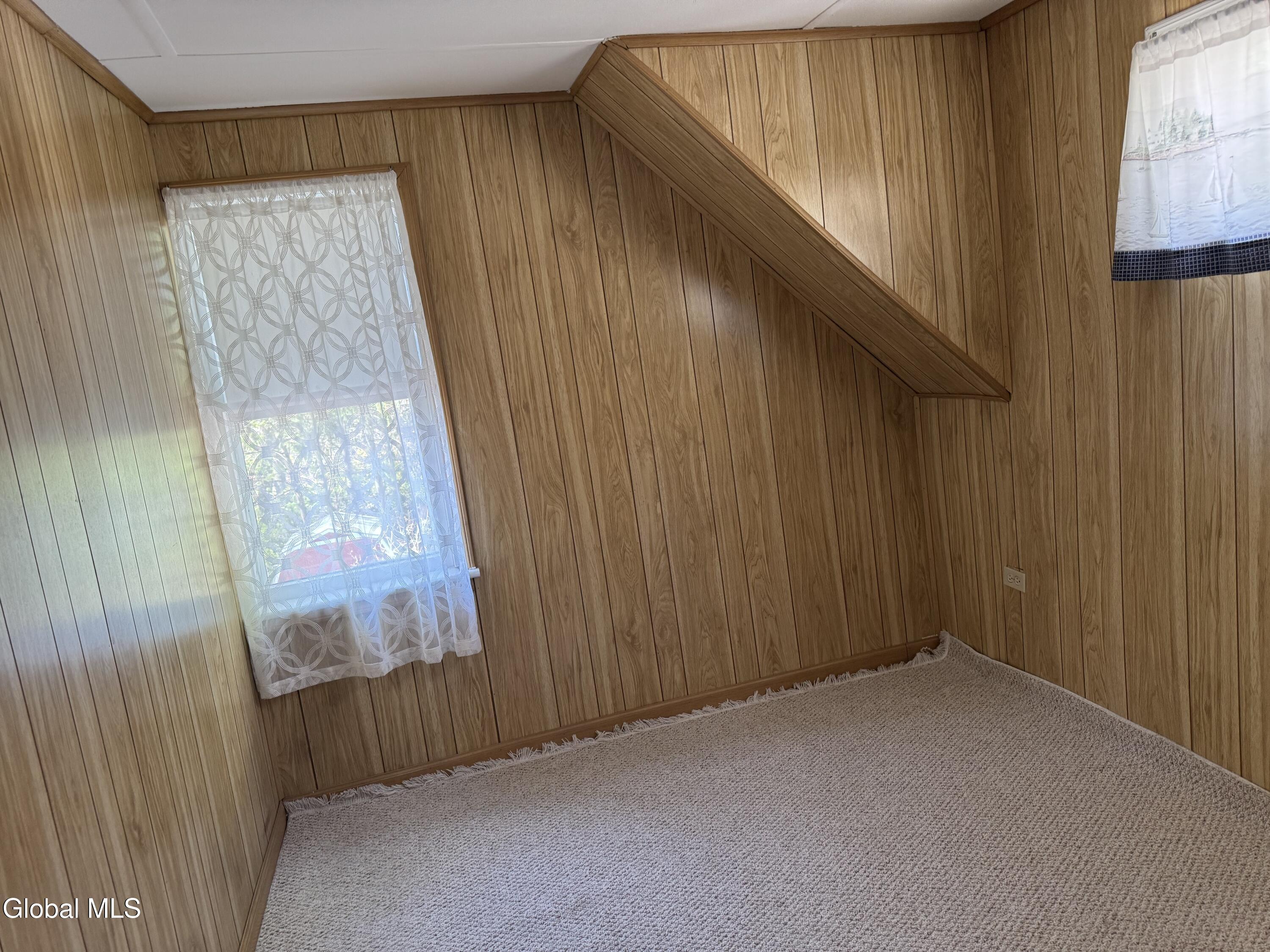35 Cornell Street Schenectady, NY 12304 - Photo 15 of 18 15